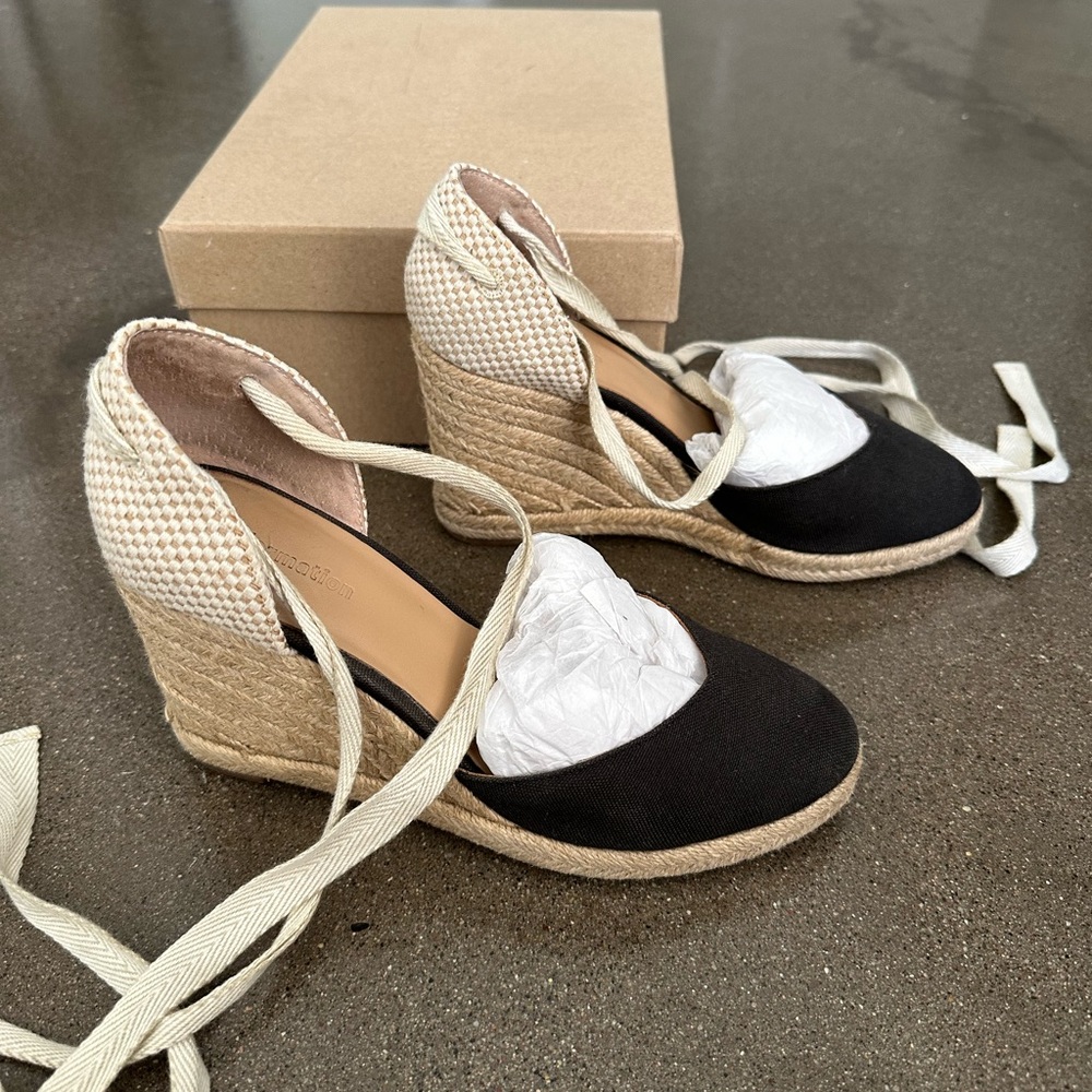Reformation Camille Black and Cream Espadrille Wedges - Picture 5 of 7